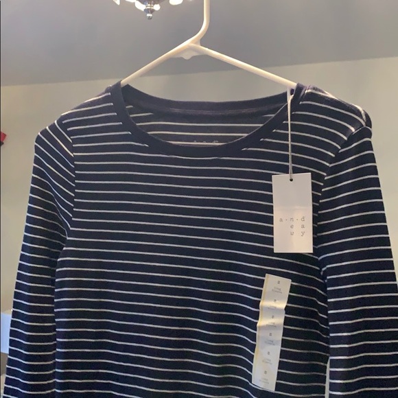 Navy stripe long sleeve shirt that’s brand new!😎 - Picture 3 of 3